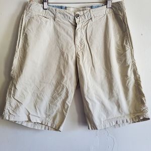 Paperbacks  men's short size 32.